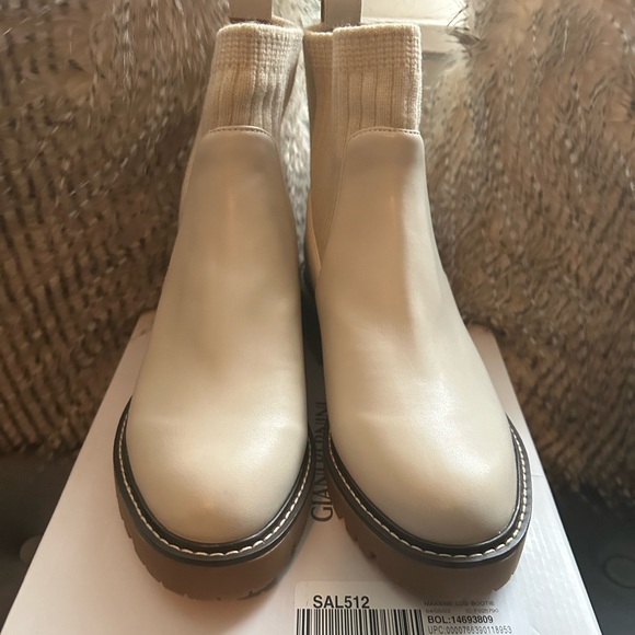 New booties Maxxine Womens Faux Leather - Picture 4 of 7